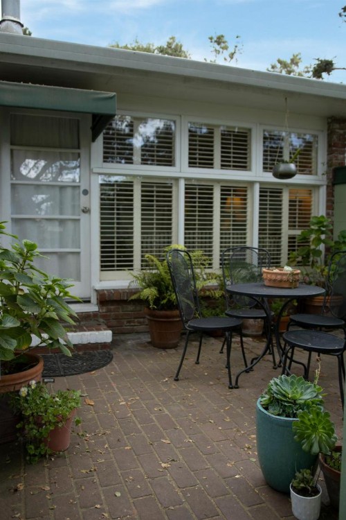 Carmel Garden Inn - image 25