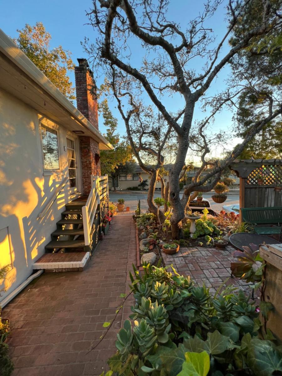 Carmel Garden Inn - image 3