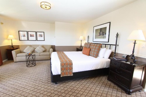 Cypress Inn - image 14