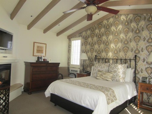 Cypress Inn - image 17