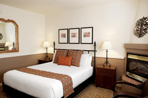 Cypress Inn - image 36