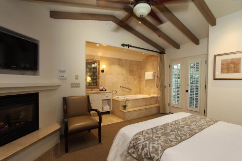 Cypress Inn - image 49