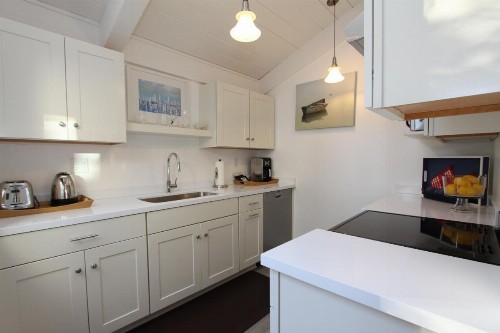 Lobos Lodge - image 23
