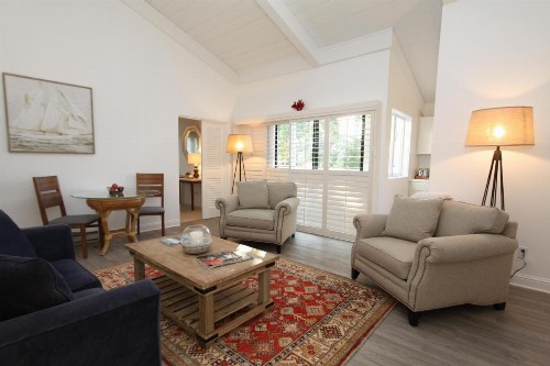 Lobos Lodge - image 3