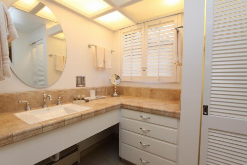 Lobos Lodge - image 32