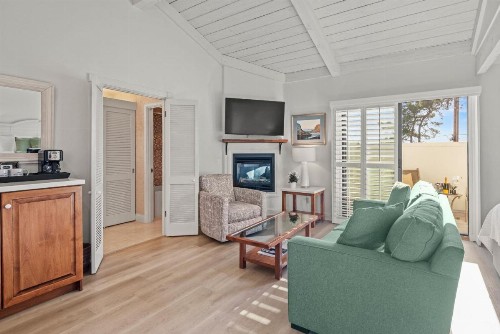 Lobos Lodge - image 34