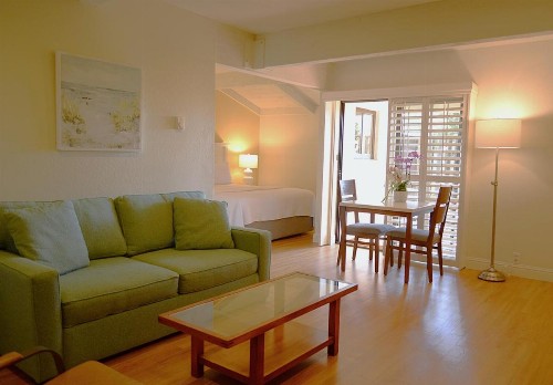 Lobos Lodge - image 40
