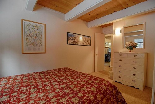 Agate Bay Chalet (Cabin) - image 11