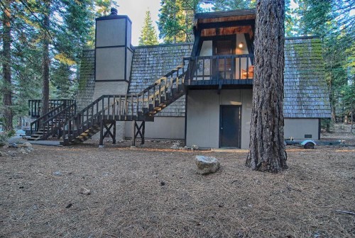 Agate Bay Chalet (Cabin) - image 6