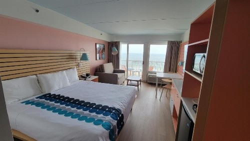 Golden Sands Motel - image 34