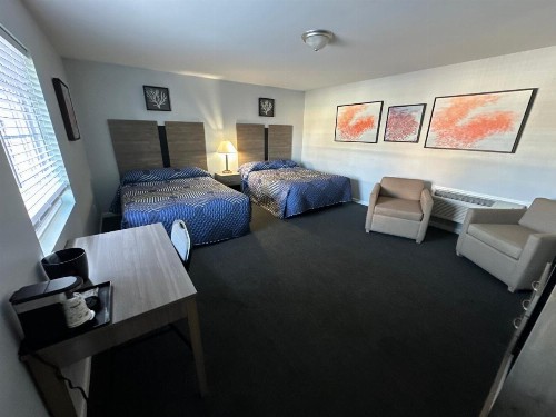 Drifters Reef Hotel - image 27