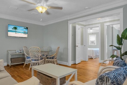 Carolina Beach Inn - image 47