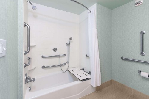 Hampton Inn & Suites by Hilton Carolina Beach Oceanfront - image 22