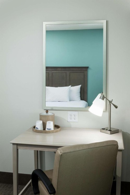 Hampton Inn & Suites by Hilton Carolina Beach Oceanfront - image 28
