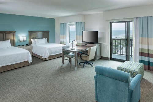Hampton Inn & Suites by Hilton Carolina Beach Oceanfront - image 31