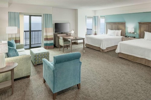 Hampton Inn & Suites by Hilton Carolina Beach Oceanfront - image 32