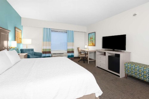 Hampton Inn & Suites by Hilton Carolina Beach Oceanfront - image 49