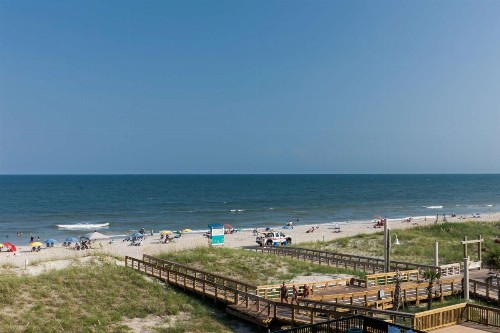 Hampton Inn & Suites by Hilton Carolina Beach Oceanfront - image 5
