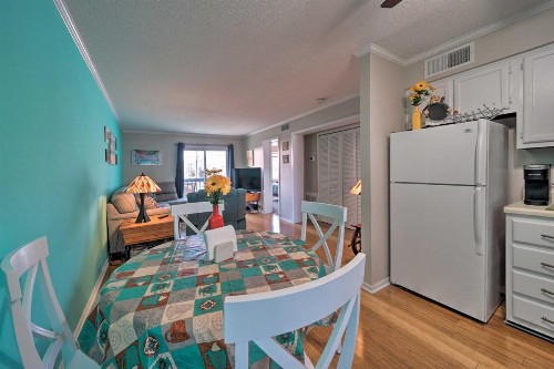 Condo with Balcony and Pool Walk to 2 Beach Accesses! - image 9