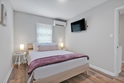 Dry Dock Family Motel - image 34