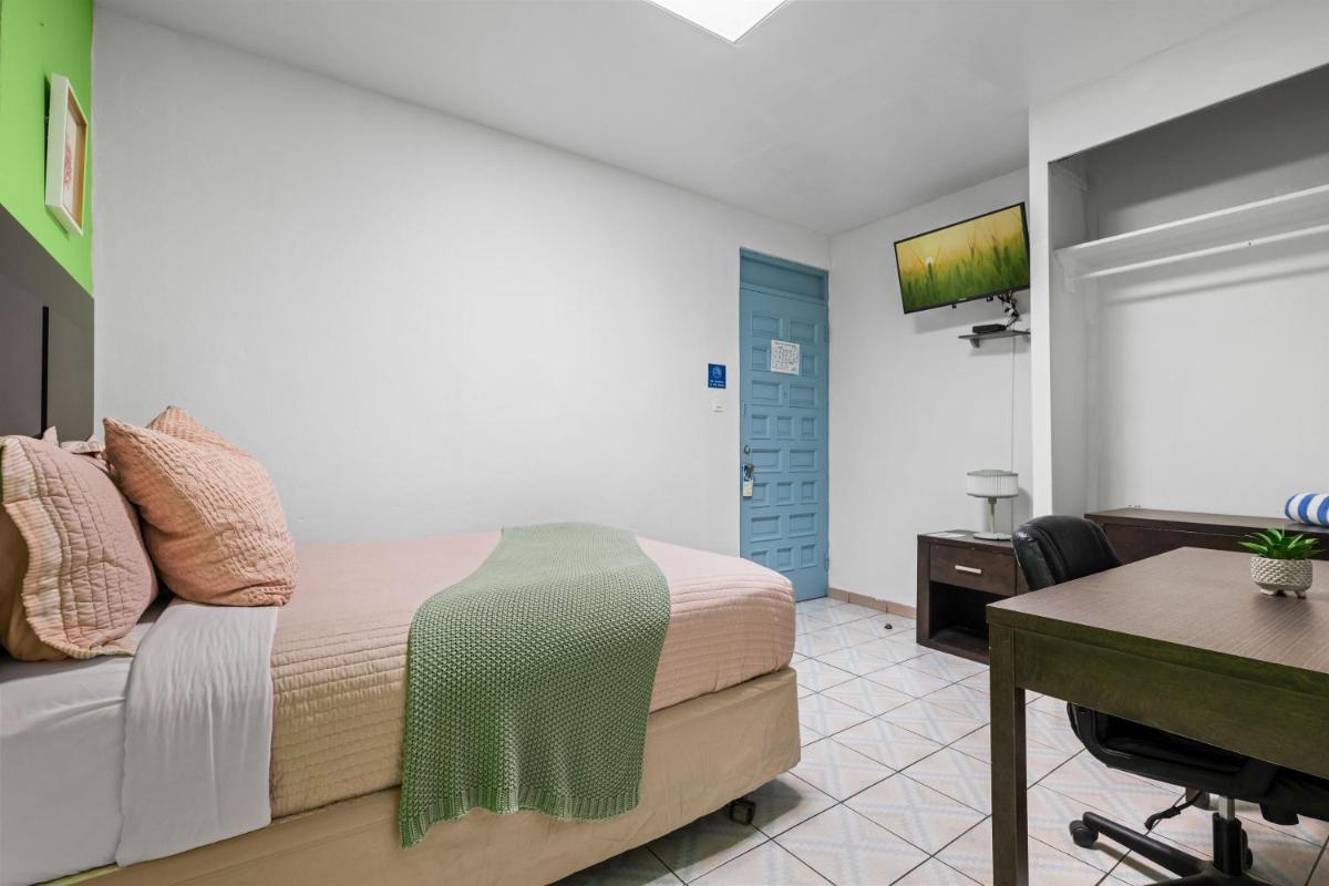 Borinquen Beach Inn - image 7