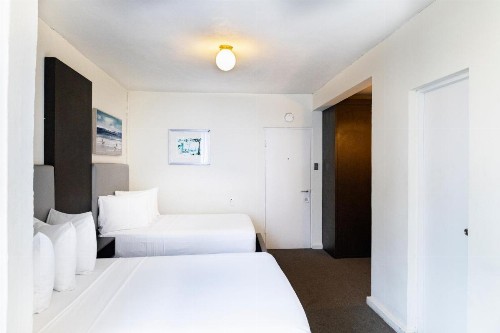 Villa Verde Inn - image 10