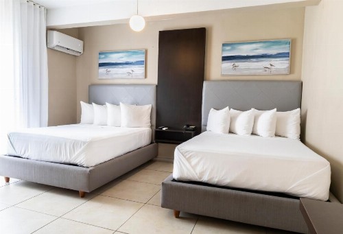 Villa Verde Inn - image 2