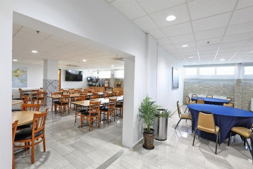 San Juan Airport Hotel - image 28