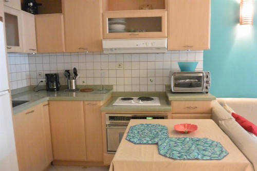 Cozy Beachfront Studio - image 8