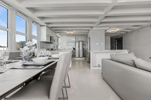 Amapola SeaSide Beach Front Apartment - image 21