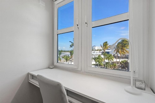 Amapola SeaSide Beach Front Apartment - image 22