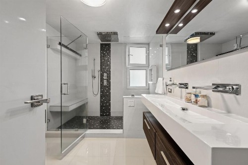 Amapola SeaSide Beach Front Apartment - image 26
