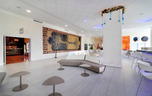 2BR Condo at Isla Verde Beach - image 20
