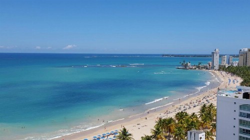 2BR Condo at Isla Verde Beach - image 29
