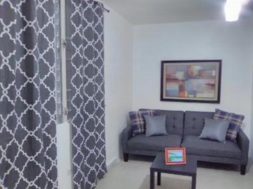 Hermoso apartamento frente aeropuerto de Isla Verde.