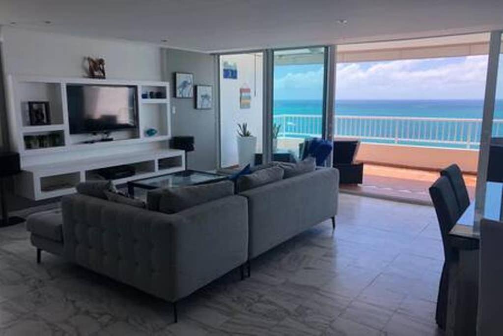 Spectacular Beach front PH 2 Level-3bd-2.5 bath - image 6