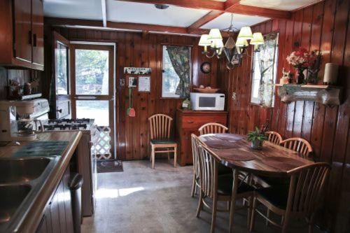 Cabin #4 - Loon's Landing cabin
