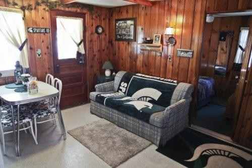 Cabin #1 - Cedar Village cabin - image 17