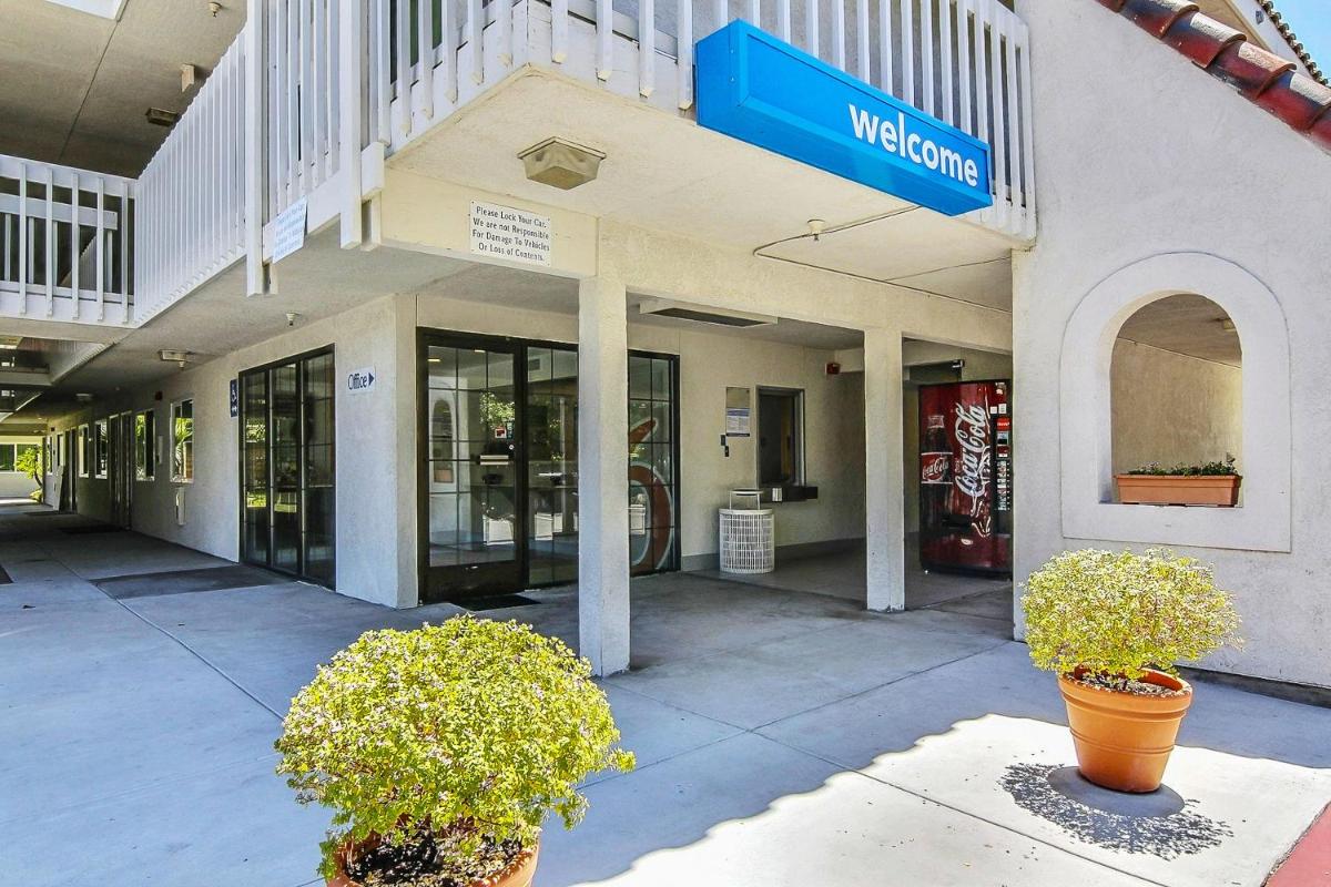 Motel 6-Carpinteria CA - Santa Barbara - South - image 3