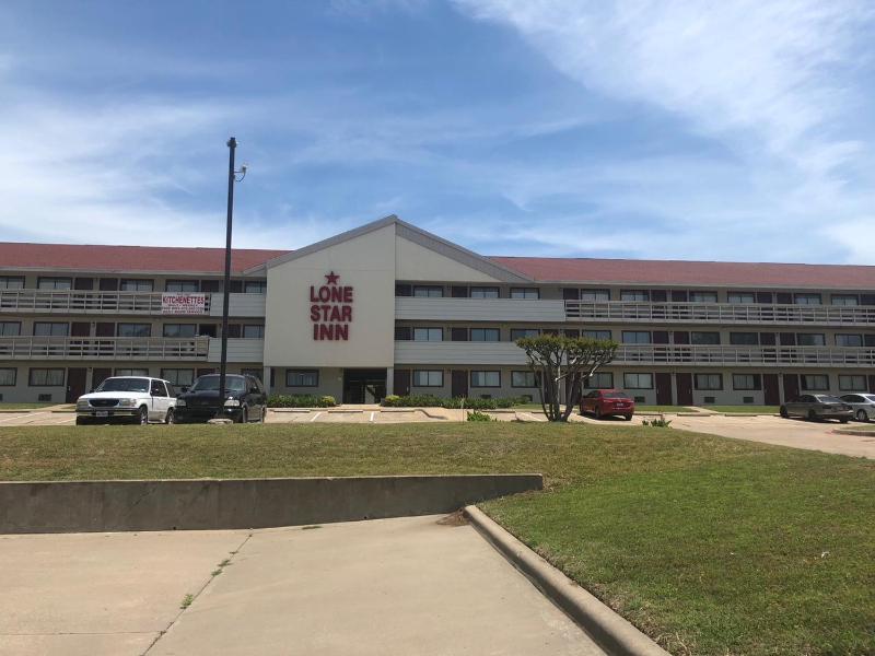 Lone Star Inn - main image