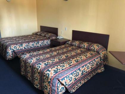 Lone Star Inn - image 8