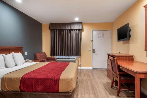 Rodeway Inn Carson - Los Angeles South - image 12