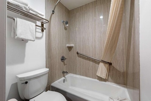 Rodeway Inn Carson - Los Angeles South - image 23