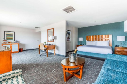 DoubleTree by Hilton Carson - image 18