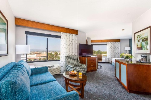 DoubleTree by Hilton Carson - image 22