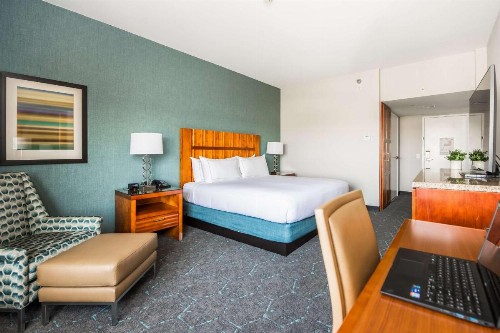 DoubleTree by Hilton Carson - image 42
