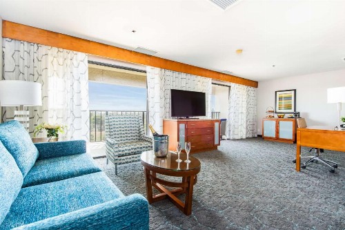 DoubleTree by Hilton Carson - image 44