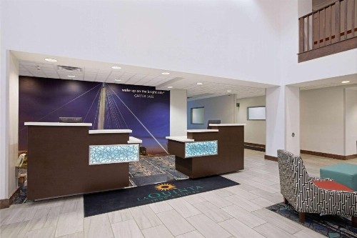 La Quinta by Wyndham Omaha Airport Downtown - image 15