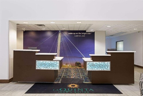 La Quinta by Wyndham Omaha Airport Downtown - image 20