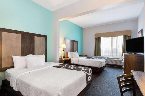 La Quinta by Wyndham Omaha Airport Downtown - image 29